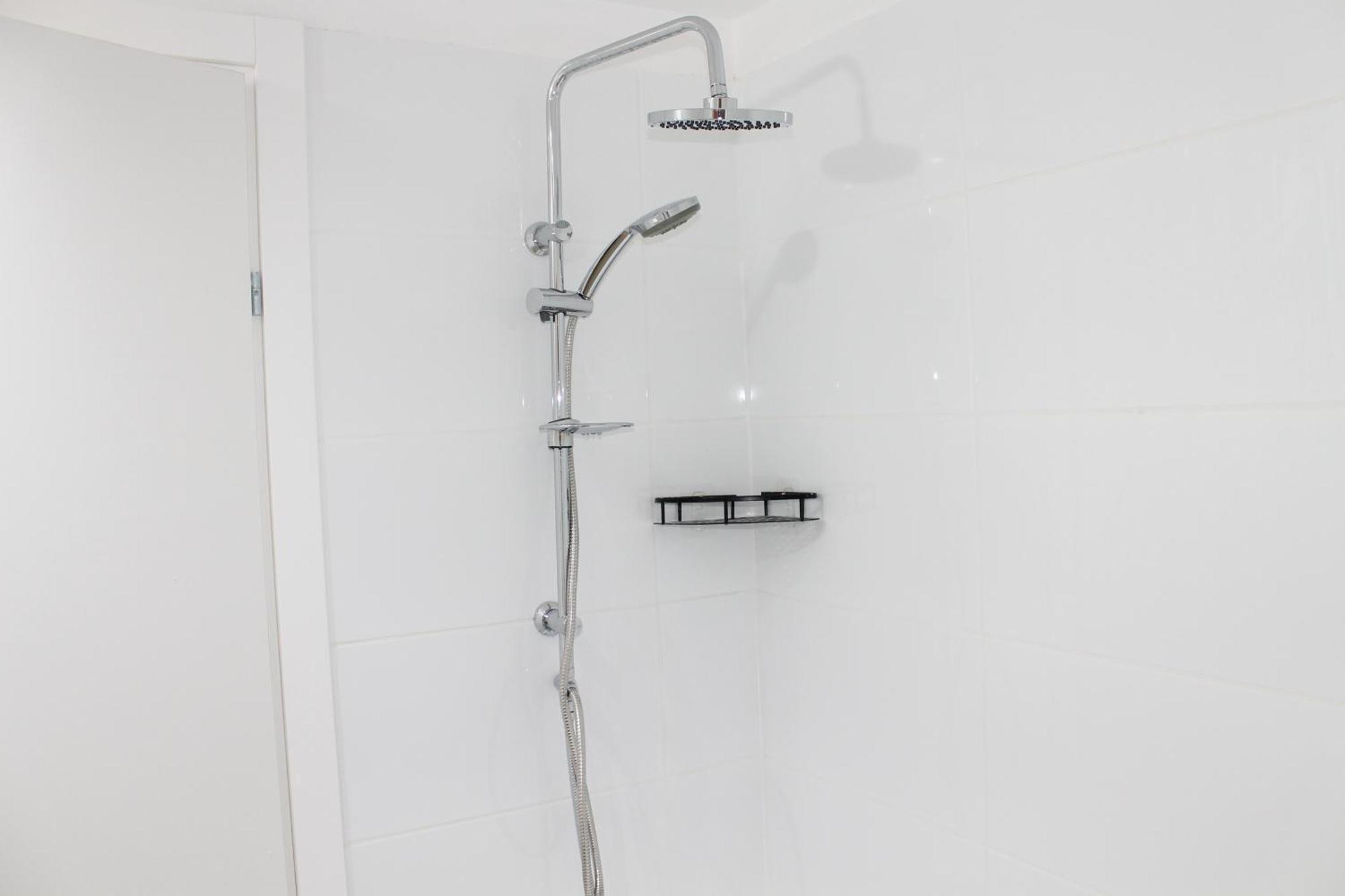 Beach Suite Israel- Private Jacuzzi, Beach View, Gym, Low Fee For Off-Site Indoor Pool & Spa ביץ סוייט ישראל- ג'קוזי פרטי עם נוף ים, אפשרות לבריכה מקורה וספא בתשלום ממש מוזל Ashkelon Eksteriør bilde